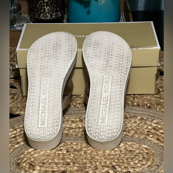 Michael Kors Gold and White Platform Flip-flops - Picture 8 of 8